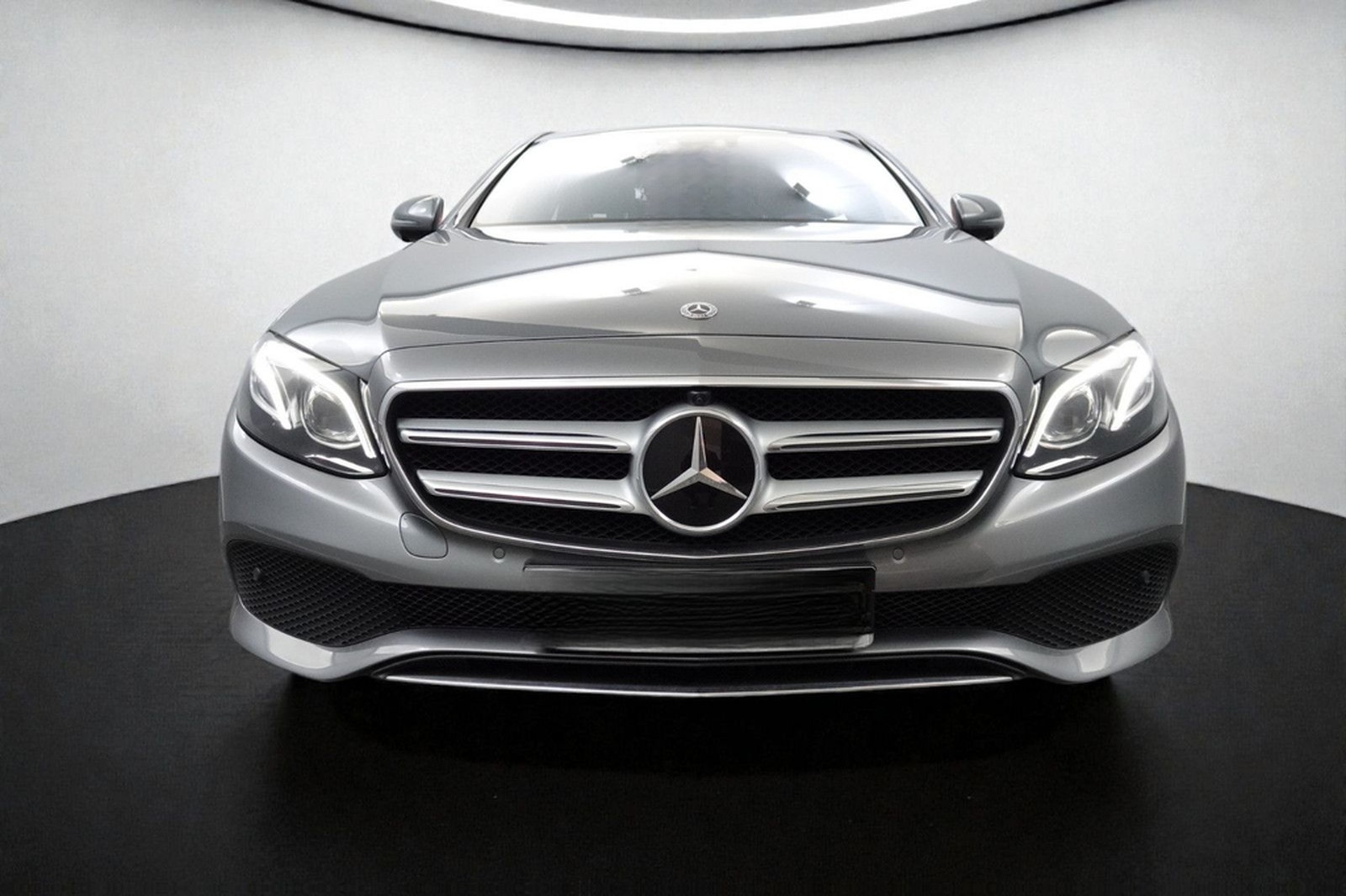 Mercedes-Benz E 300 LIMO AVANTGARDE x2*ACC*STD-HZG*360*BEAM foto 2