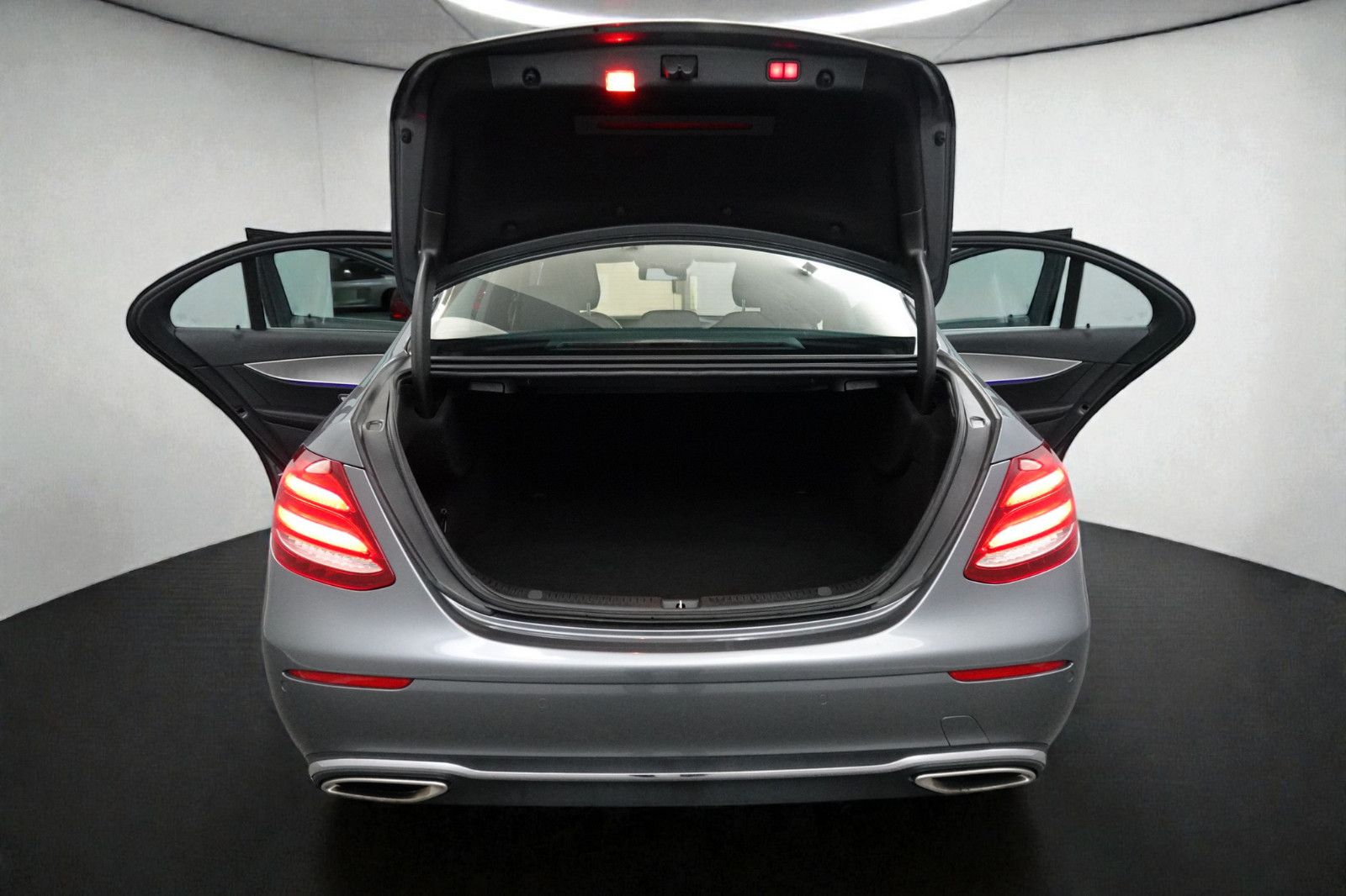 Mercedes-Benz E 300 LIMO AVANTGARDE x2*ACC*STD-HZG*360*BEAM foto 13