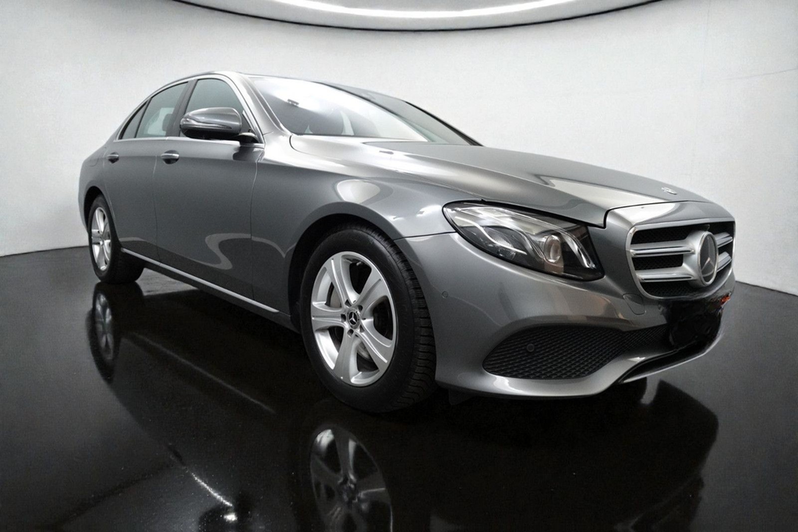 Mercedes-Benz E 300 LIMO AVANTGARDE x2*ACC*STD-HZG*360*BEAM foto 3