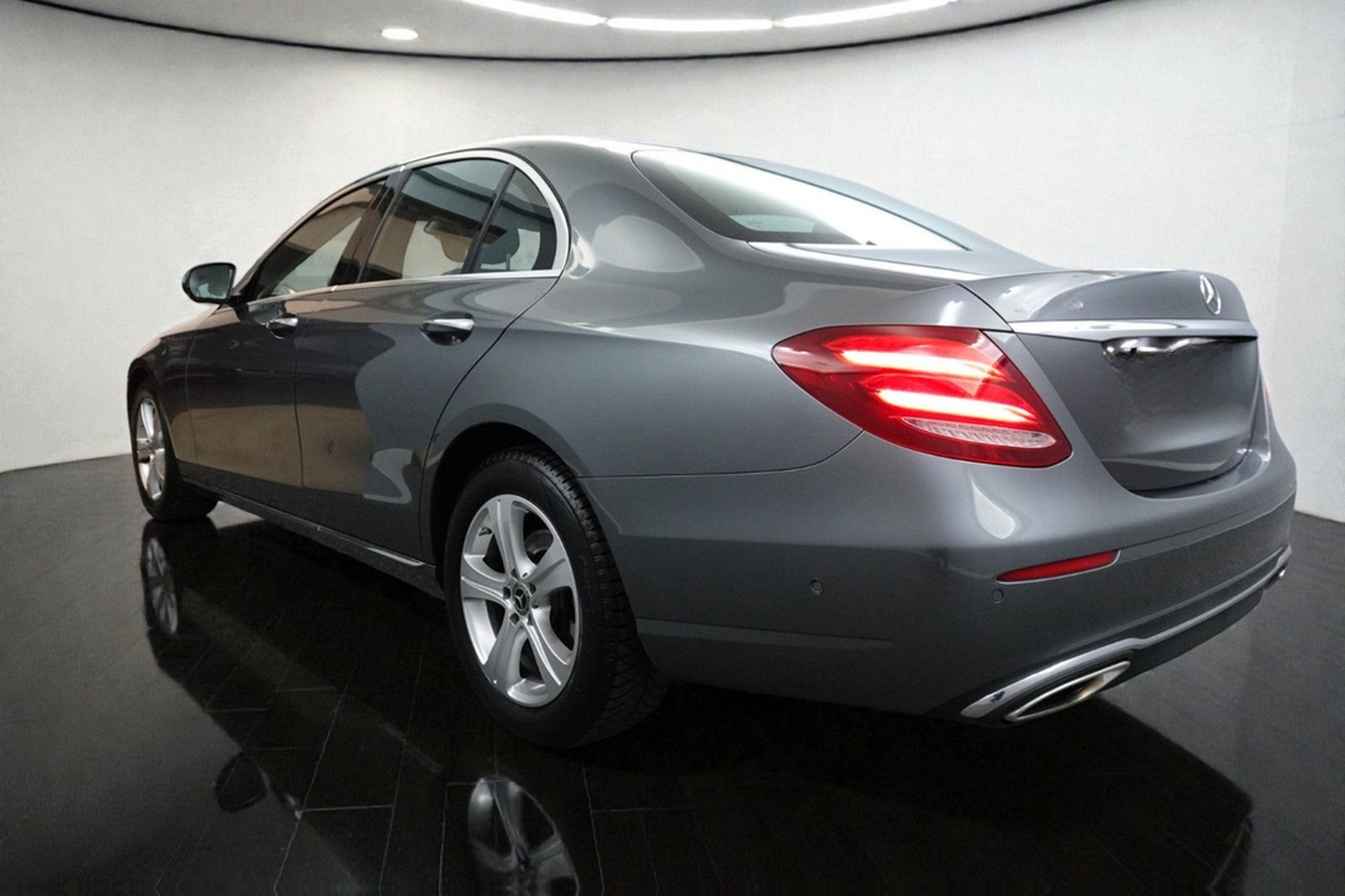 Mercedes-Benz E 300 LIMO AVANTGARDE x2*ACC*STD-HZG*360*BEAM foto 5