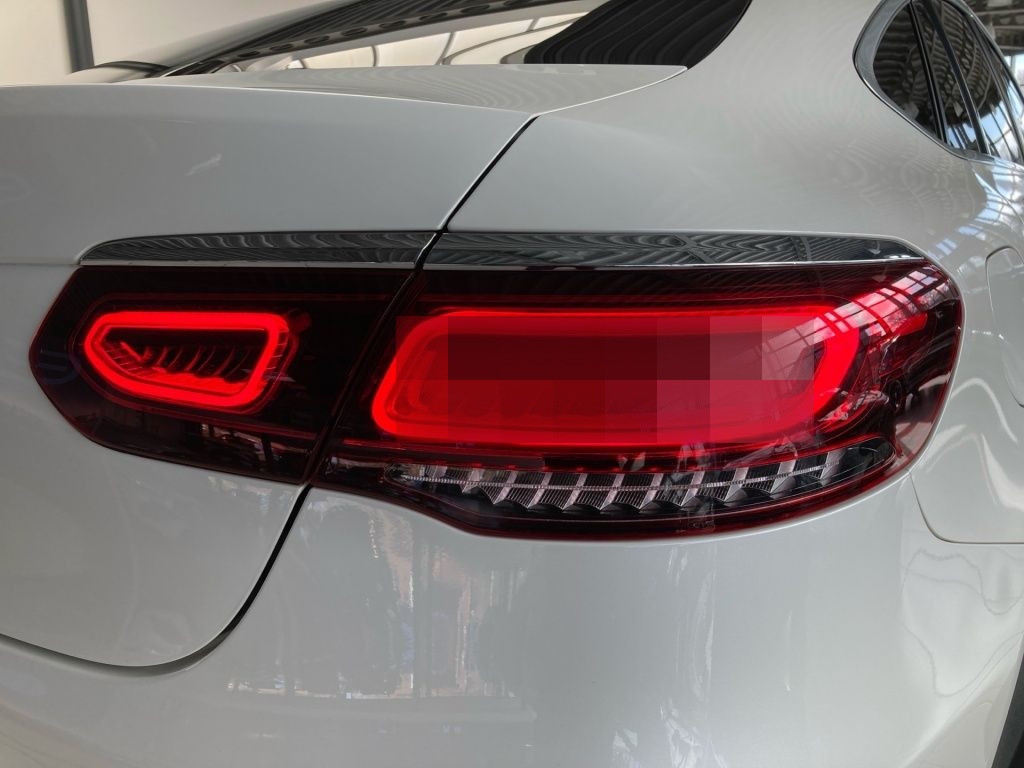 Mercedes-Benz GLC 200 4M AMG+MBUX+Ambiente+Designo+Burmester foto 11