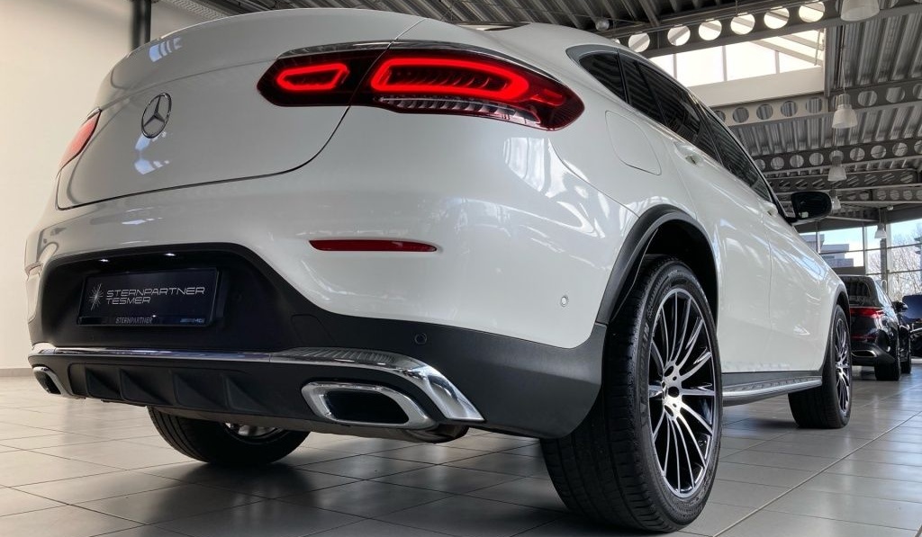 Mercedes-Benz GLC 200 4M AMG+MBUX+Ambiente+Designo+Burmester foto 12