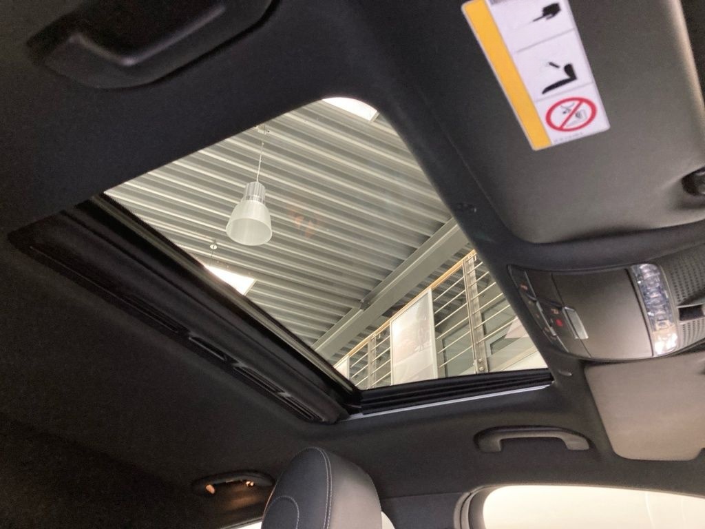 Mercedes-Benz GLC 200 4M AMG+MBUX+Ambiente+Designo+Burmester foto 18