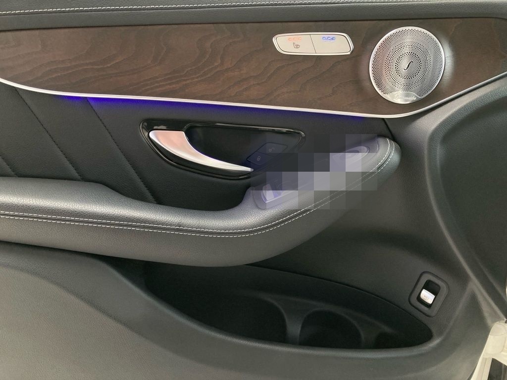 Mercedes-Benz GLC 200 4M AMG+MBUX+Ambiente+Designo+Burmester foto 6