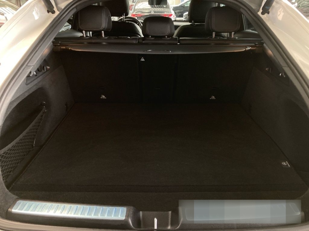 Mercedes-Benz GLC 200 4M AMG+MBUX+Ambiente+Designo+Burmester foto 10