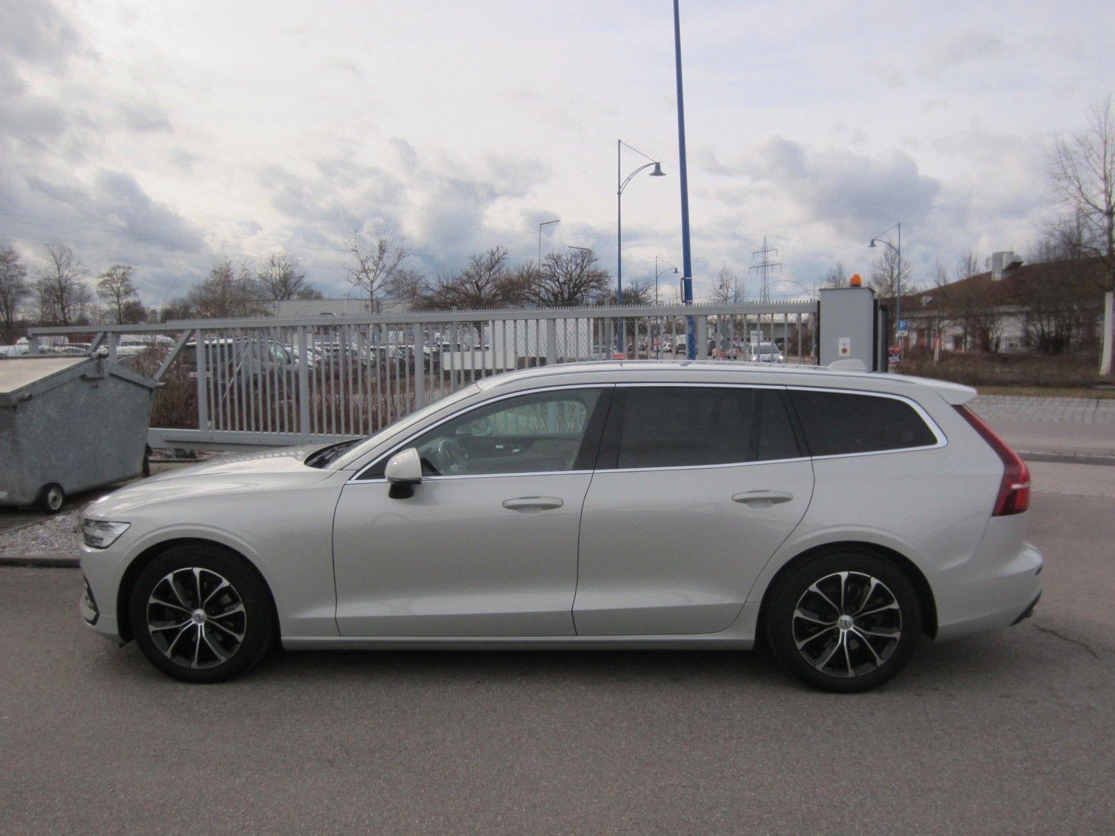 Volvo V60 D4 Momentum foto 11