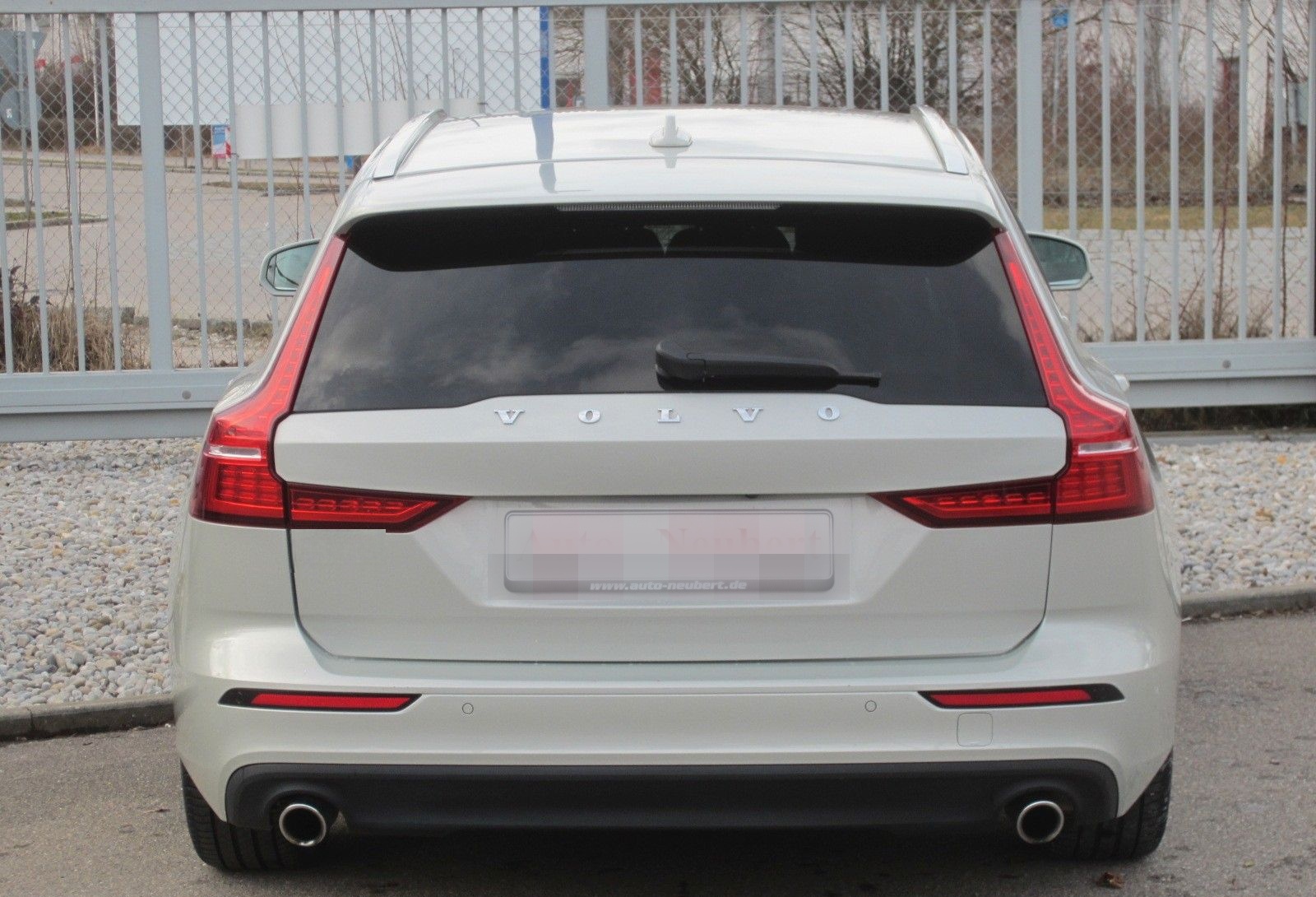 Volvo V60 D4 Momentum foto 13