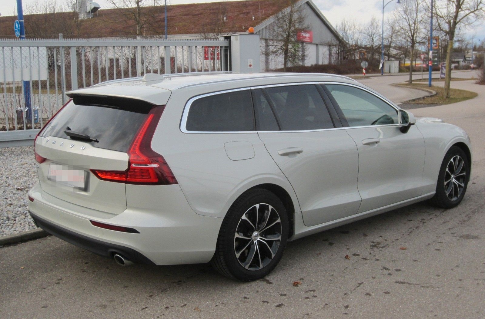 Volvo V60 D4 Momentum foto 19
