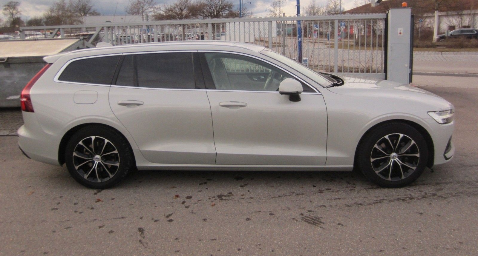 Volvo V60 D4 Momentum foto 10