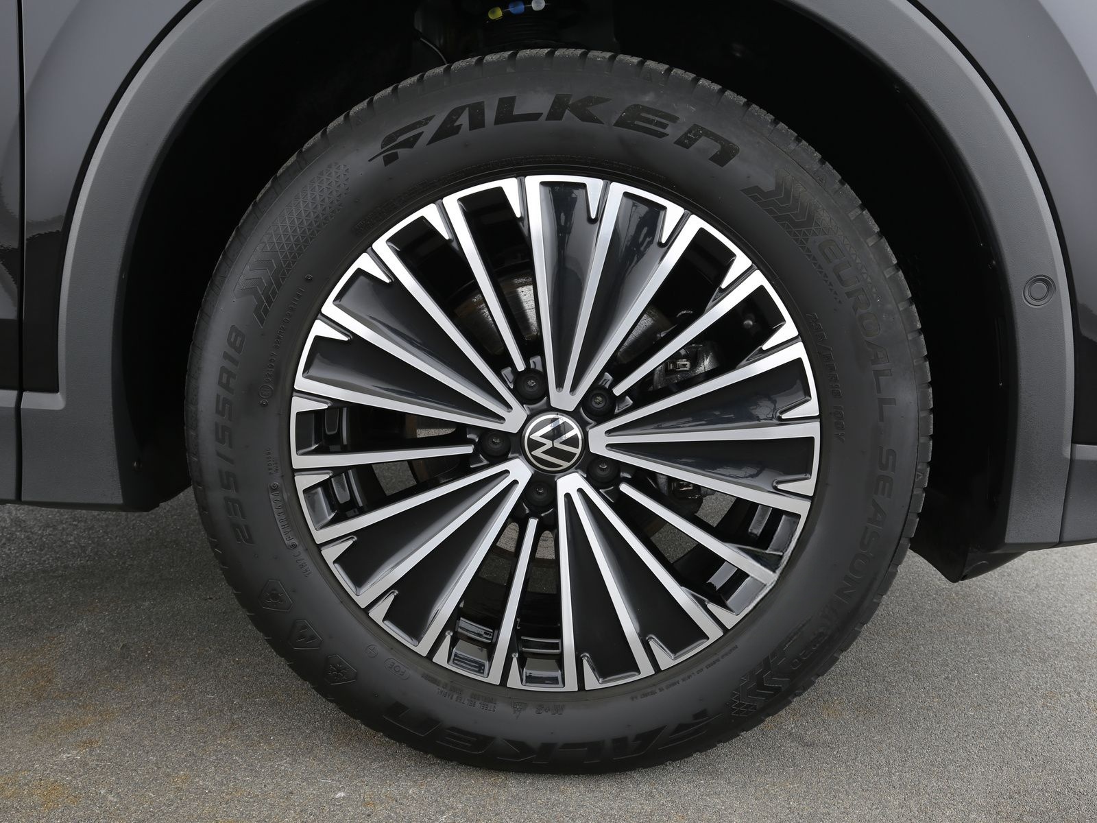 Volkswagen Tiguan 1.5eTSI 130PS DSG LIFE Navi RFK ACC LED P foto 19