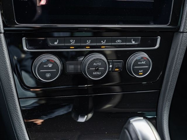 Volkswagen Golf VII 1.5 TSI DSG Highline *R-LINE*LED*NAVI* foto 20