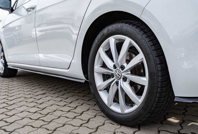 Volkswagen Golf VII 1.5 TSI DSG Highline *R-LINE*LED*NAVI* foto 9