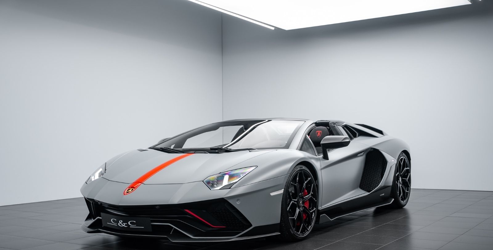 Lamborghini Aventador Ultimae Roadster FULL CARBON/WARRANTY