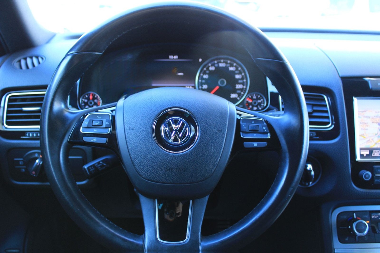 Volkswagen Touareg V6 FSI BMT+XENON+AHK+LEDER+MEMORY+NAVI foto 14