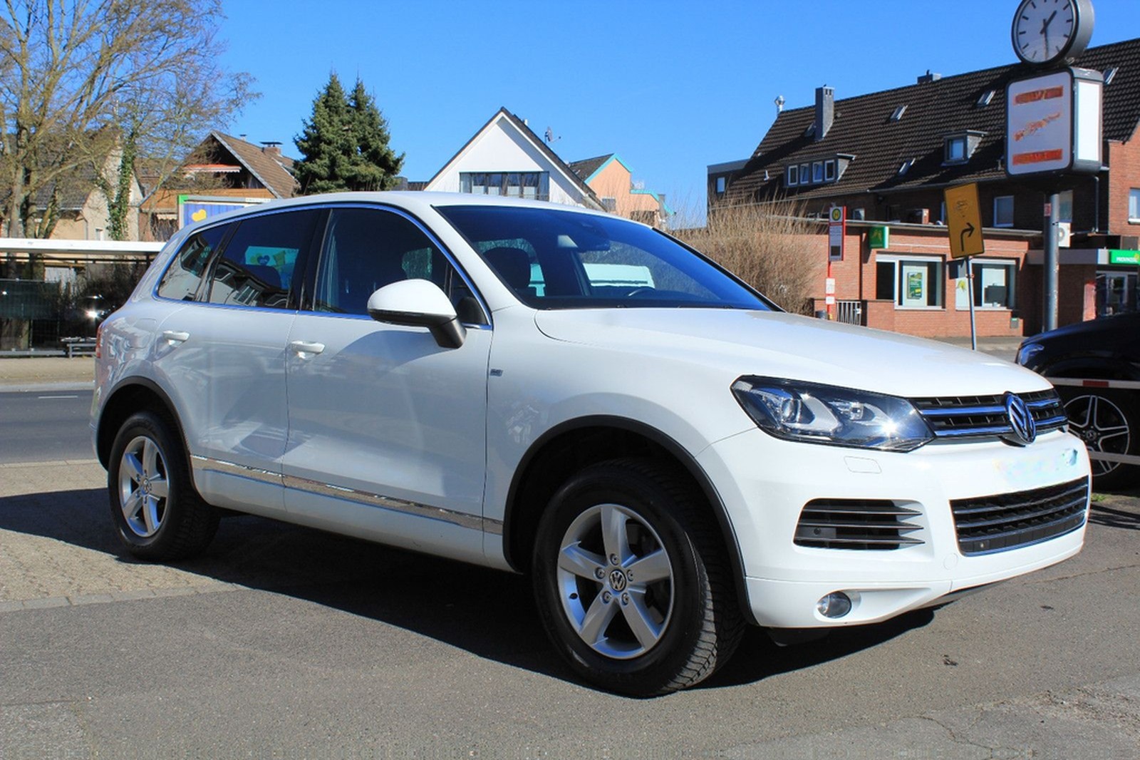 Volkswagen Touareg V6 FSI BMT+XENON+AHK+LEDER+MEMORY+NAVI foto 6