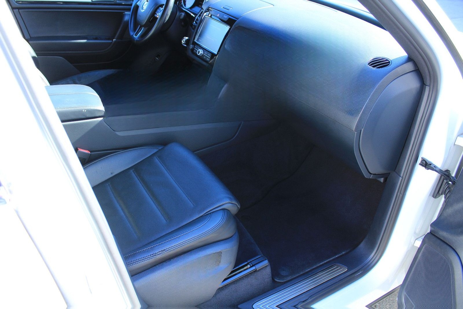 Volkswagen Touareg V6 FSI BMT+XENON+AHK+LEDER+MEMORY+NAVI foto 9