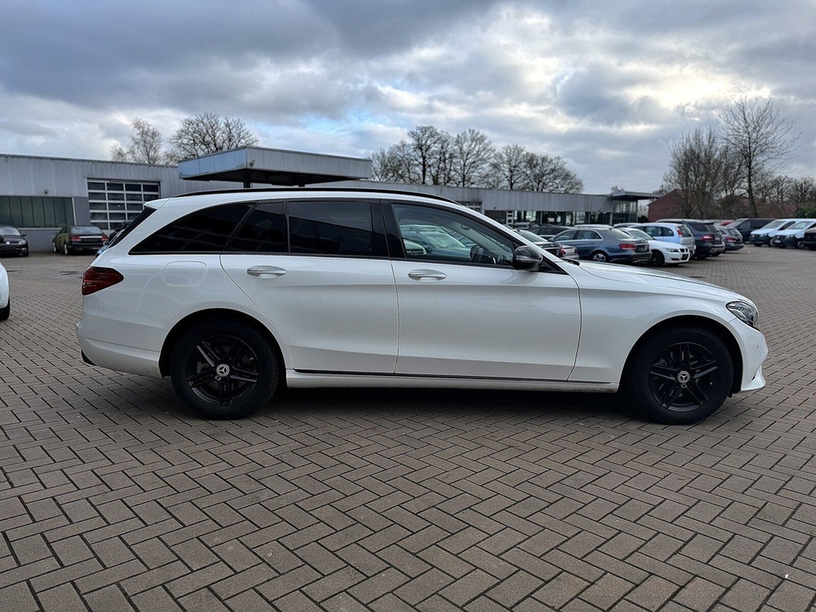 Mercedes-Benz C 200 T Avantgarde DISTRONIC+MEMORY+NAVI+SITZHZG foto 9