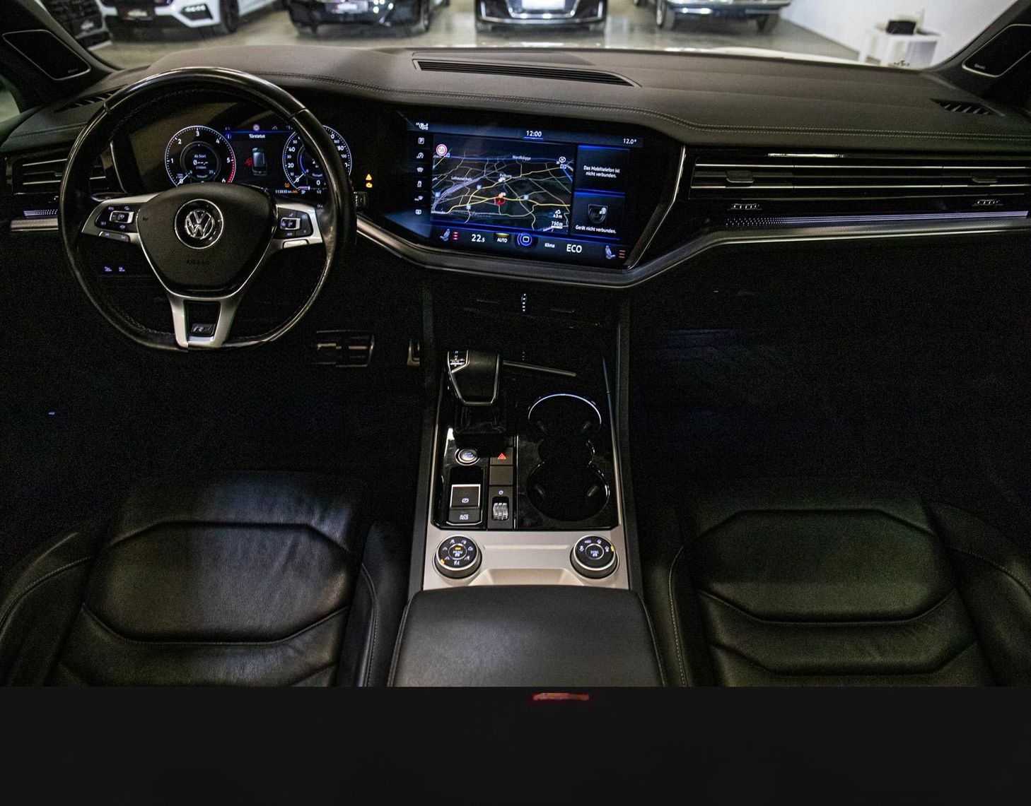 Volkswagen Touareg 3.0 TDI R-Line 4M MATRIX PANO STHZG 360° foto 14