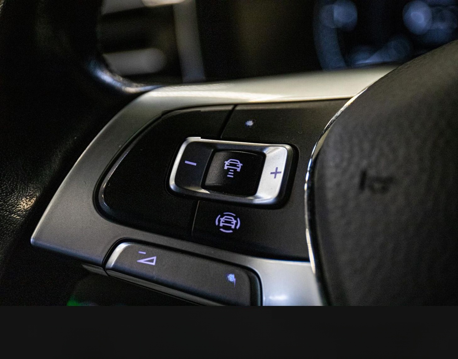 Volkswagen Touareg 3.0 TDI R-Line 4M MATRIX PANO STHZG 360° foto 17
