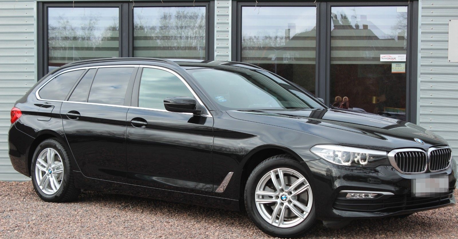 BMW 520d Touring*AHK*Leder*Top*HU/AU Neu*Scheckheft foto 4