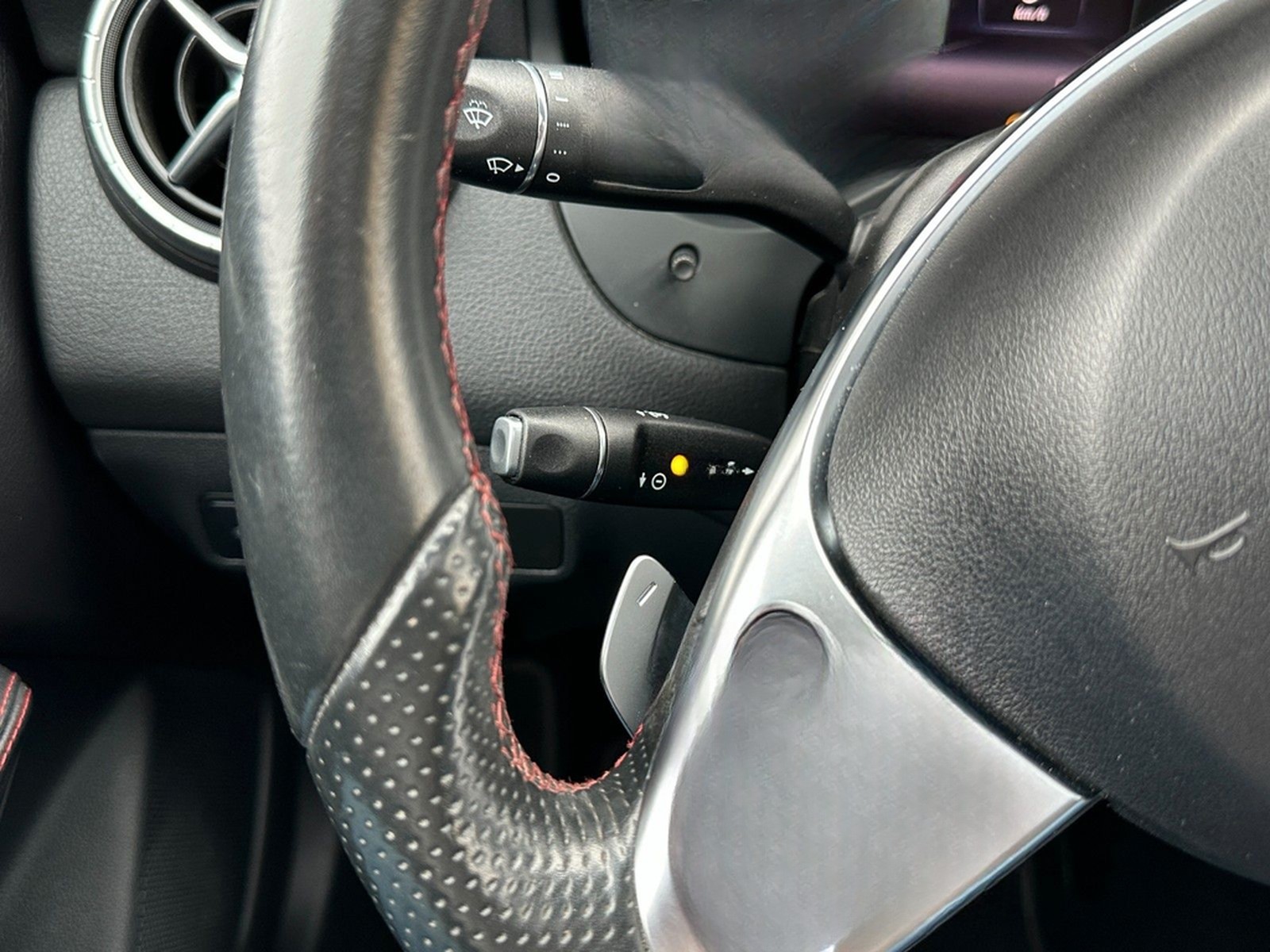 Mercedes-Benz CLA 250 Shooting Brake*AMG*PANO*SHZ*NAVI*XENON foto 7