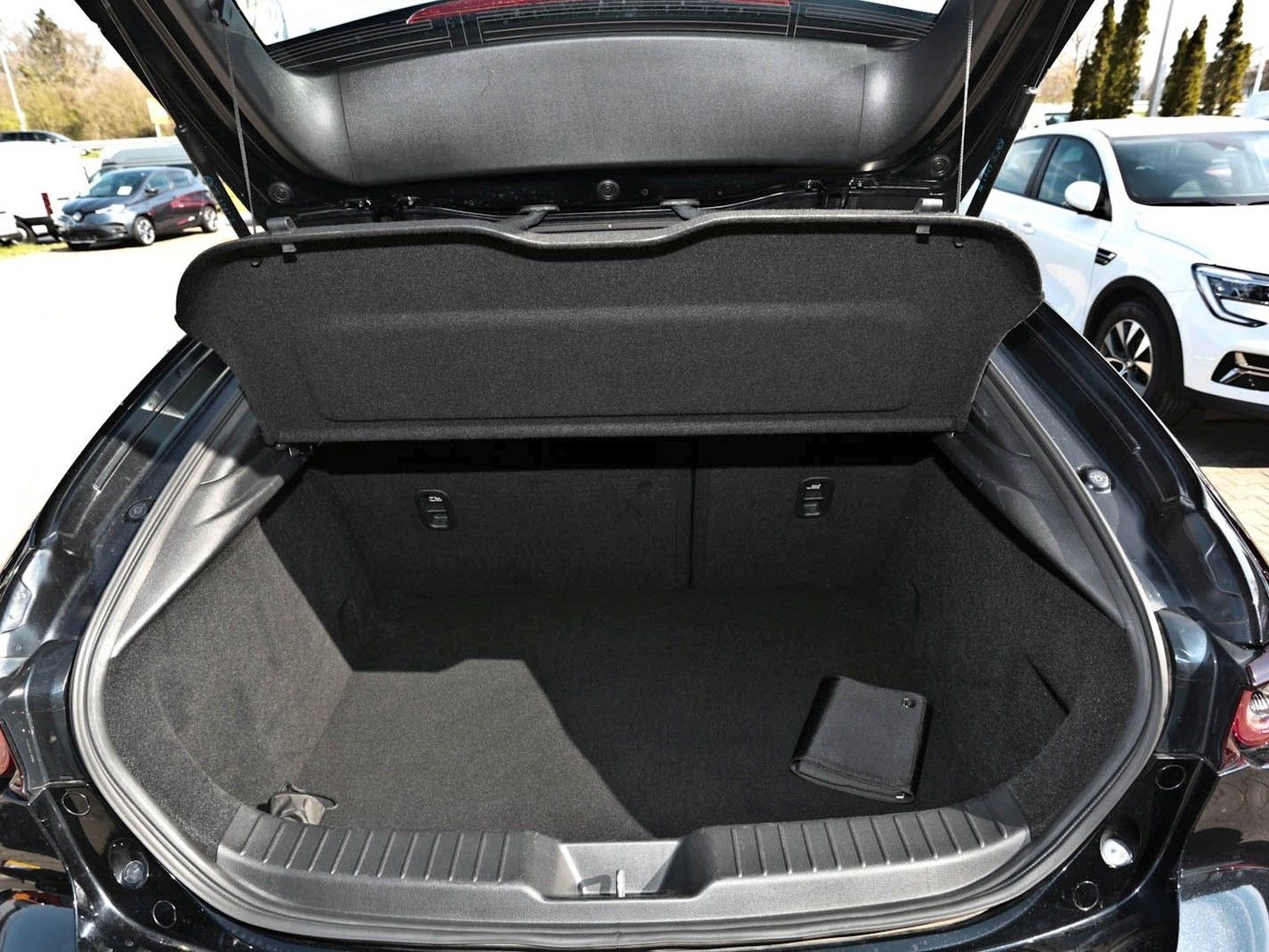 Mazda 3 Selection NAVI+PDC+RfK+SHZ+LHZ foto 10