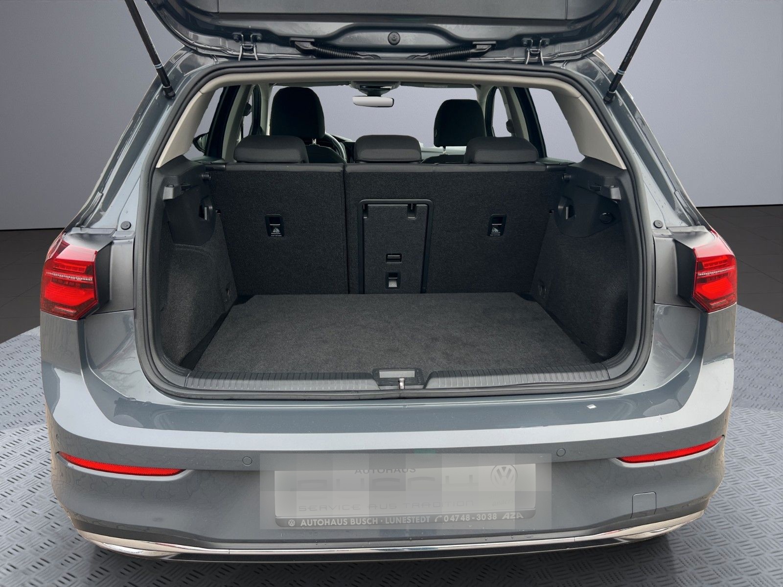 Volkswagen Golf VIII 1.5 TSI 110 KW Active Standhzg. Navi foto 16
