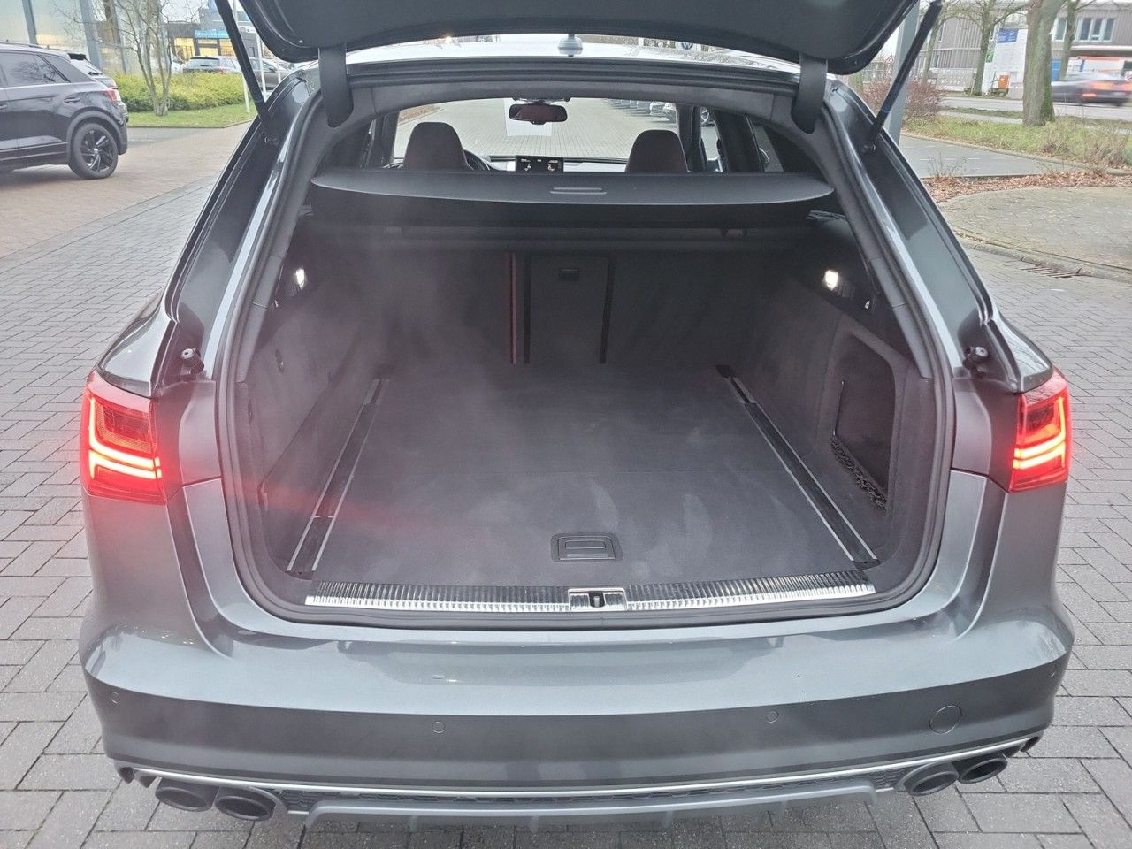 Audi S6 Avant 4.0 TFSI quattro+Matrix+STHZG+BOSE+PANO foto 6