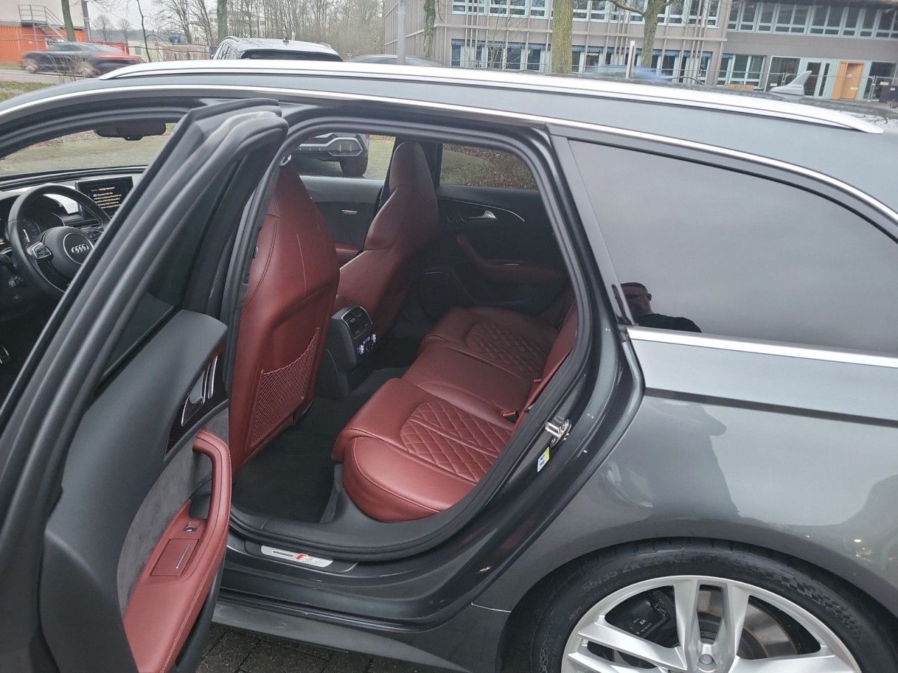 Audi S6 Avant 4.0 TFSI quattro+Matrix+STHZG+BOSE+PANO foto 8