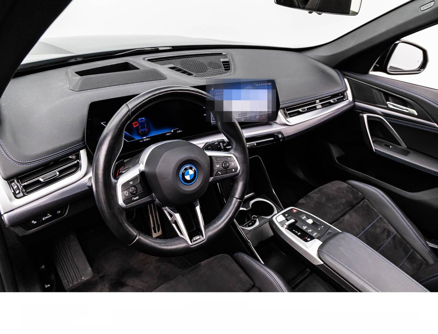 BMW iX1 30e xDRIVE M SPORT SHADOW/ACC/HuD/PANO/360° foto 18