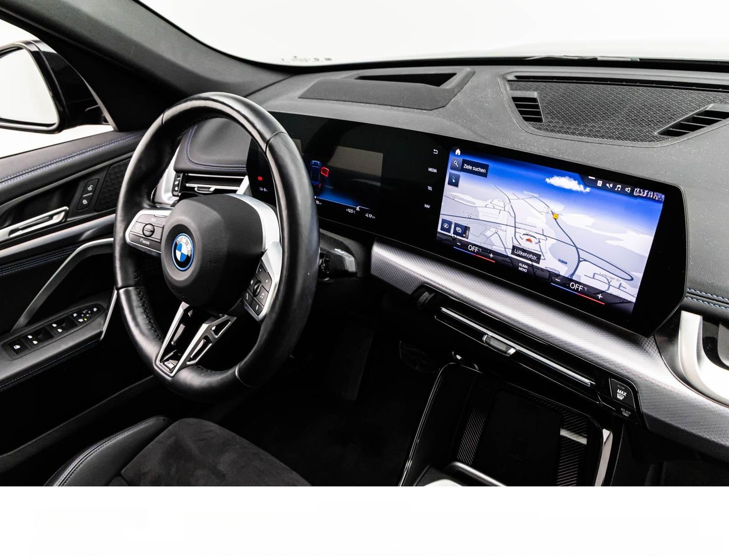 BMW iX1 30e xDRIVE M SPORT SHADOW/ACC/HuD/PANO/360° foto 23