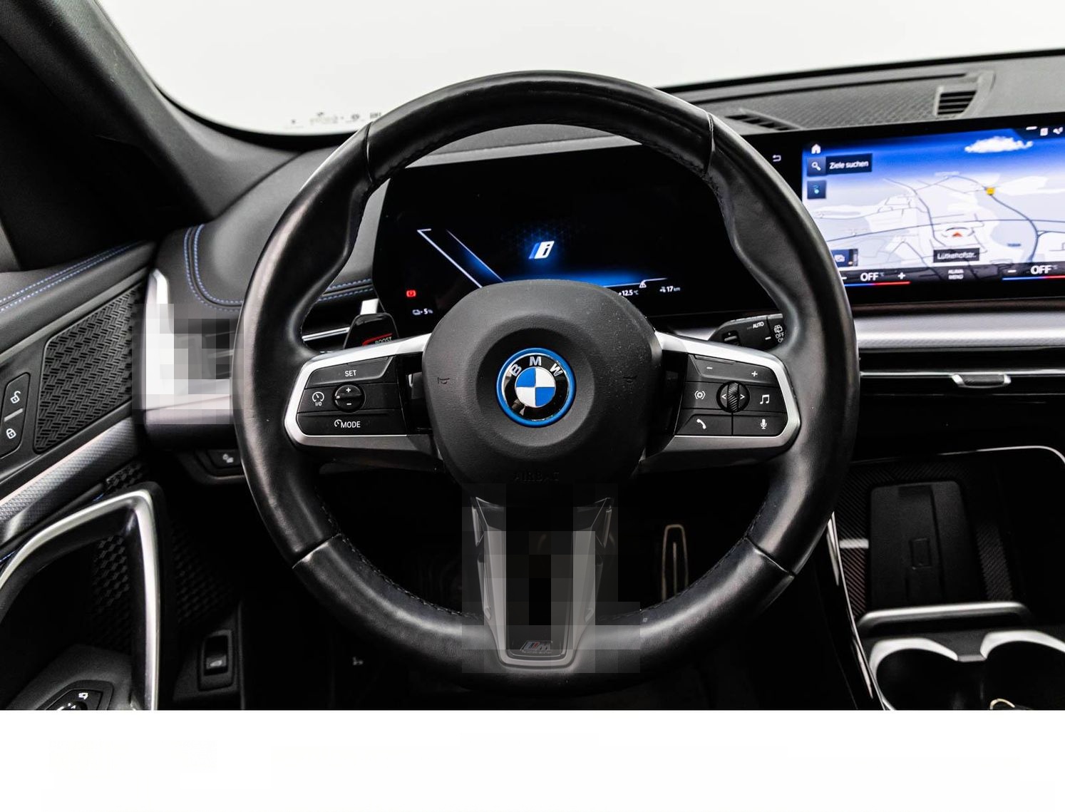 BMW iX1 30e xDRIVE M SPORT SHADOW/ACC/HuD/PANO/360° foto 25