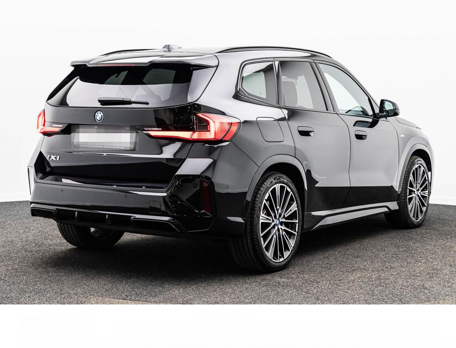 BMW iX1 30e xDRIVE M SPORT SHADOW/ACC/HuD/PANO/360° foto 9