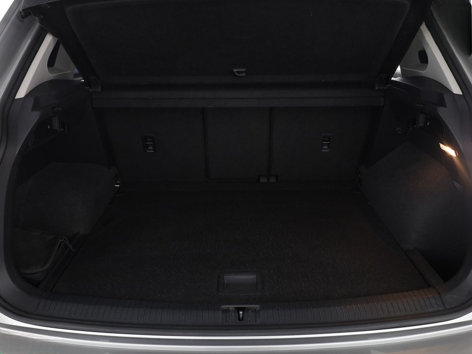 Volkswagen Tiguan 2.0 TSI 4M R LINE 360GRAD,MEMORY,STANDHZ foto 13