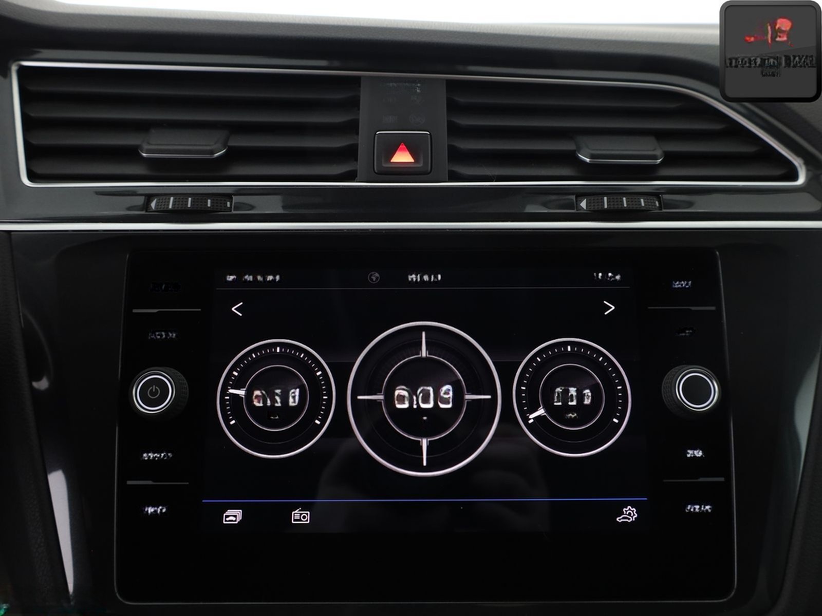 Volkswagen Tiguan 2.0 TSI 4M R LINE 360GRAD,MEMORY,STANDHZ foto 19