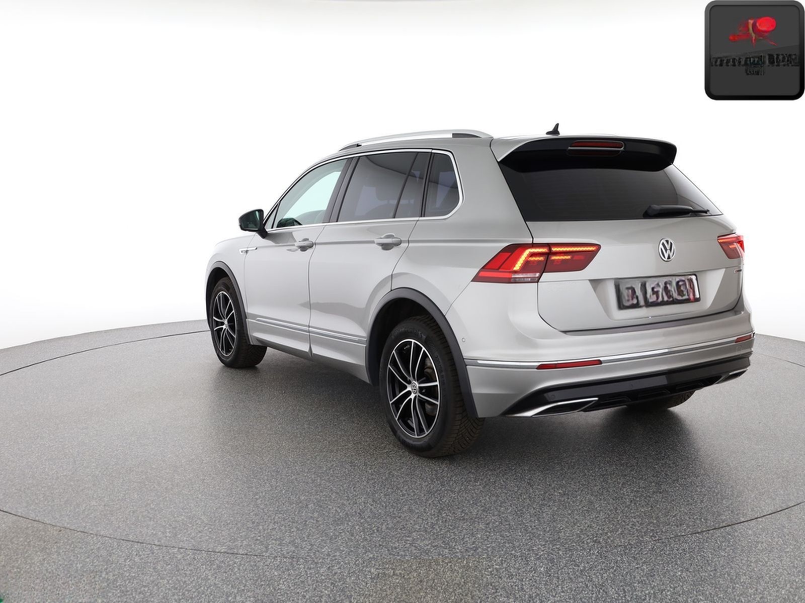 Volkswagen Tiguan 2.0 TSI 4M R LINE 360GRAD,MEMORY,STANDHZ foto 3