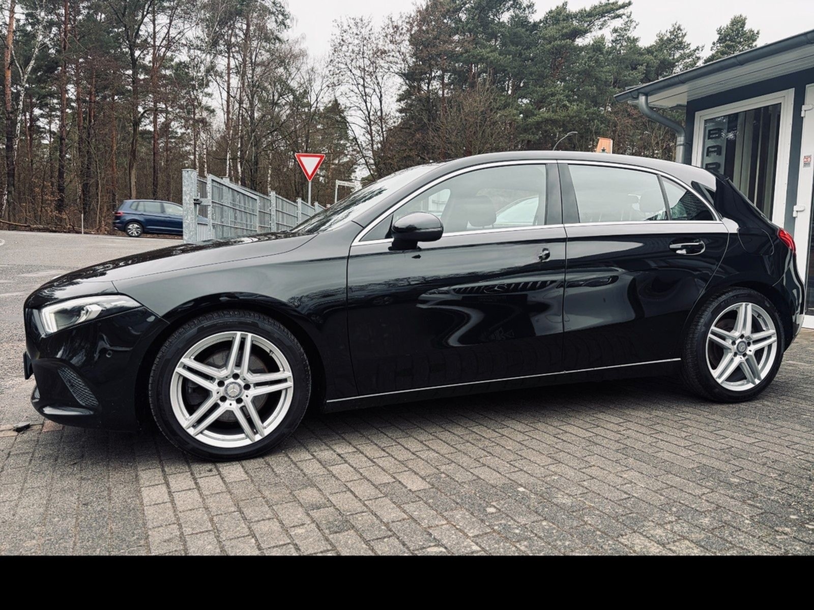 Mercedes-Benz A 220 4Matic+Standhzg+Kamera+MBUX+LED+SHZ+18"+LM foto 4