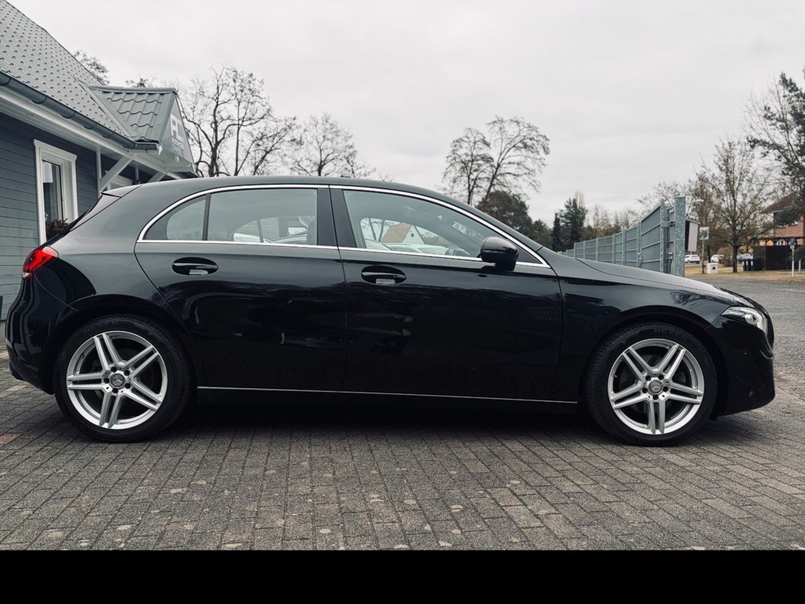 Mercedes-Benz A 220 4Matic+Standhzg+Kamera+MBUX+LED+SHZ+18"+LM foto 5