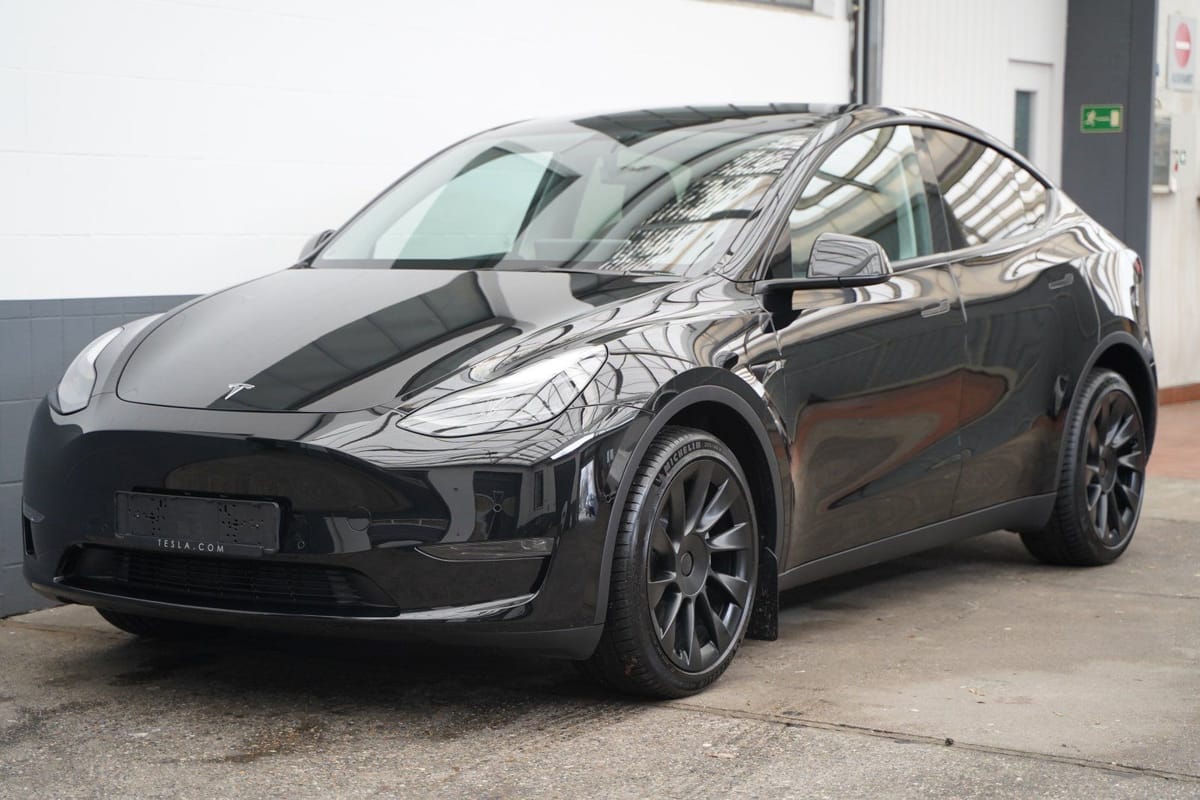 Tesla Model Y Long Range AWD AHK 20-Zoll foto 2