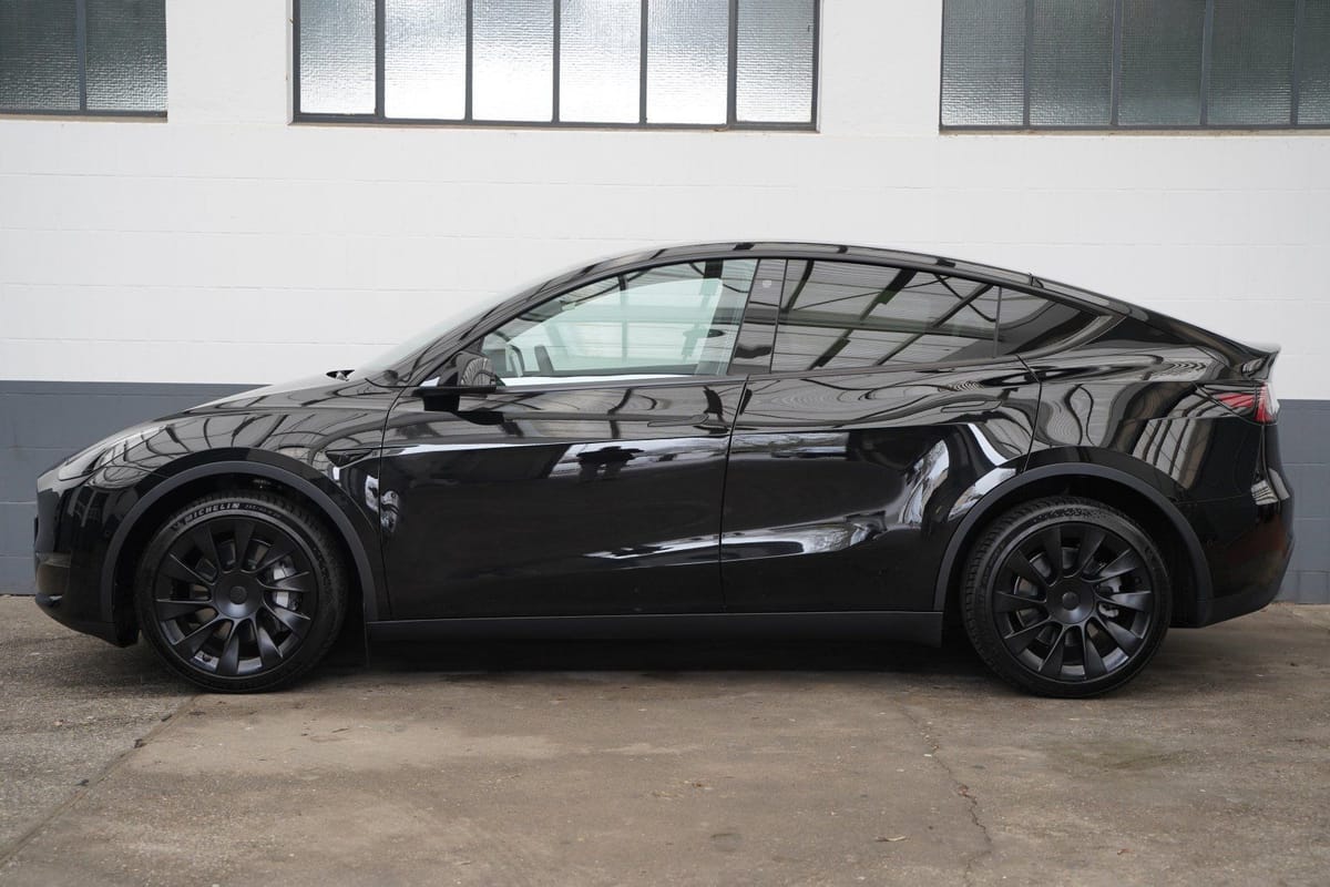 Tesla Model Y Long Range AWD AHK 20-Zoll foto 3