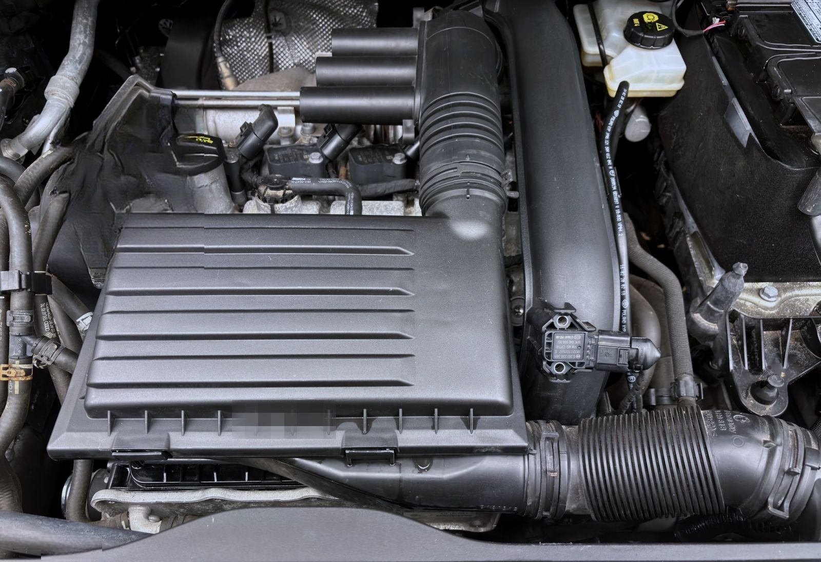 Volkswagen Touran 1.4 TSI JOIN AHK NAVI SITZHZG PDC foto 18