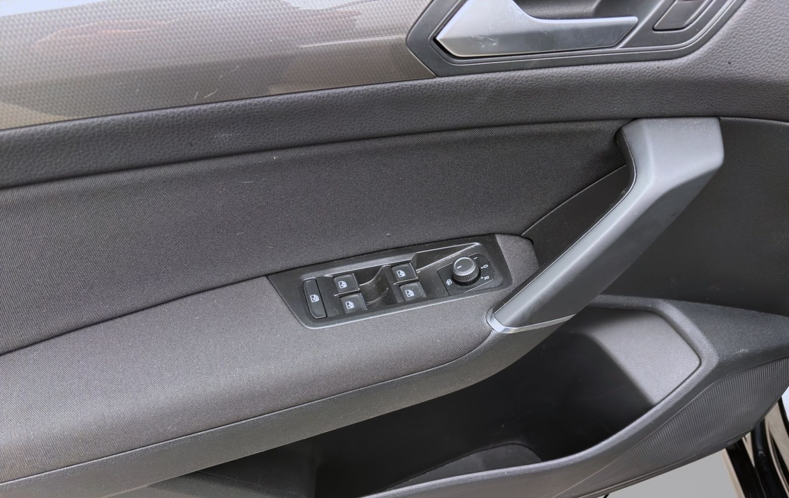 Volkswagen Touran 1.4 TSI JOIN AHK NAVI SITZHZG PDC foto 10