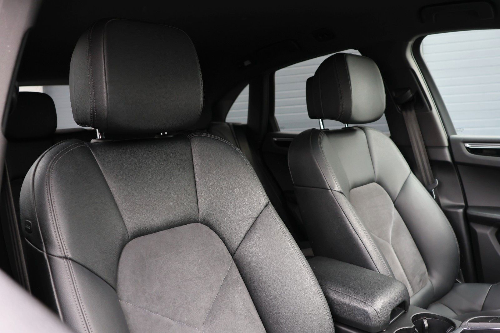 Porsche Macan AWD/SHZ/CarPlay/Kamera/SPUR/TOTW/R21 foto 16