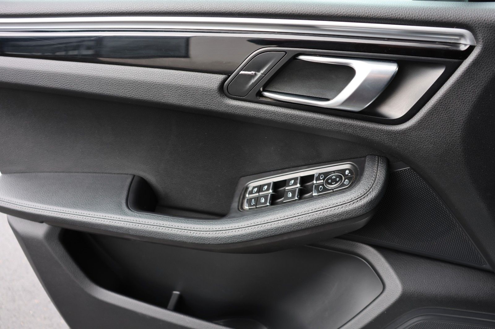 Porsche Macan AWD/SHZ/CarPlay/Kamera/SPUR/TOTW/R21 foto 25