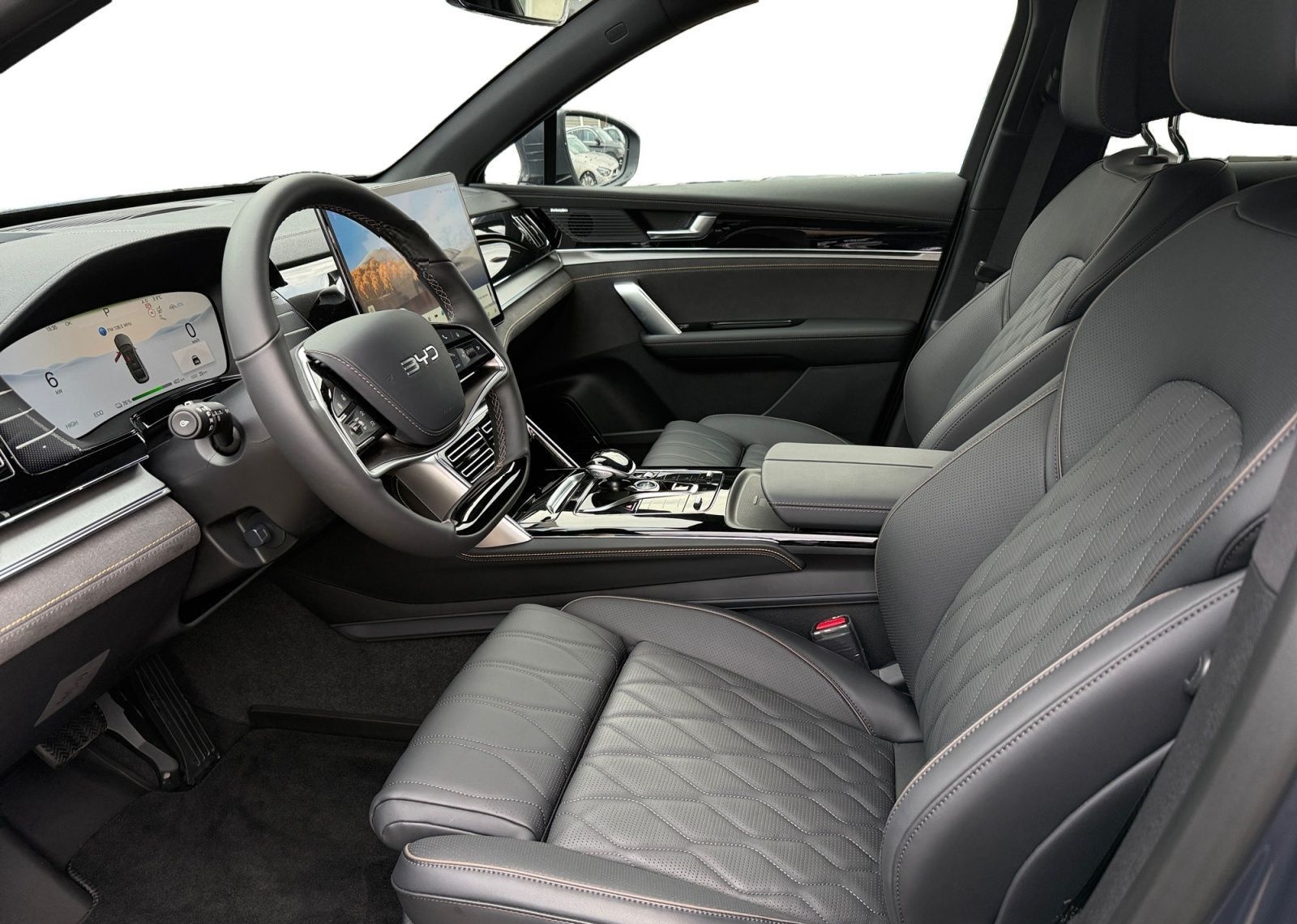 BYD Tang Flagship EV foto 8