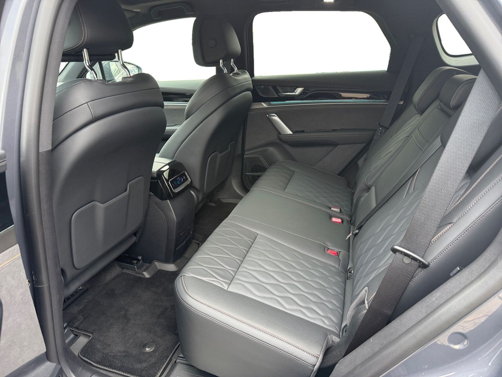 BYD Tang Flagship EV foto 9