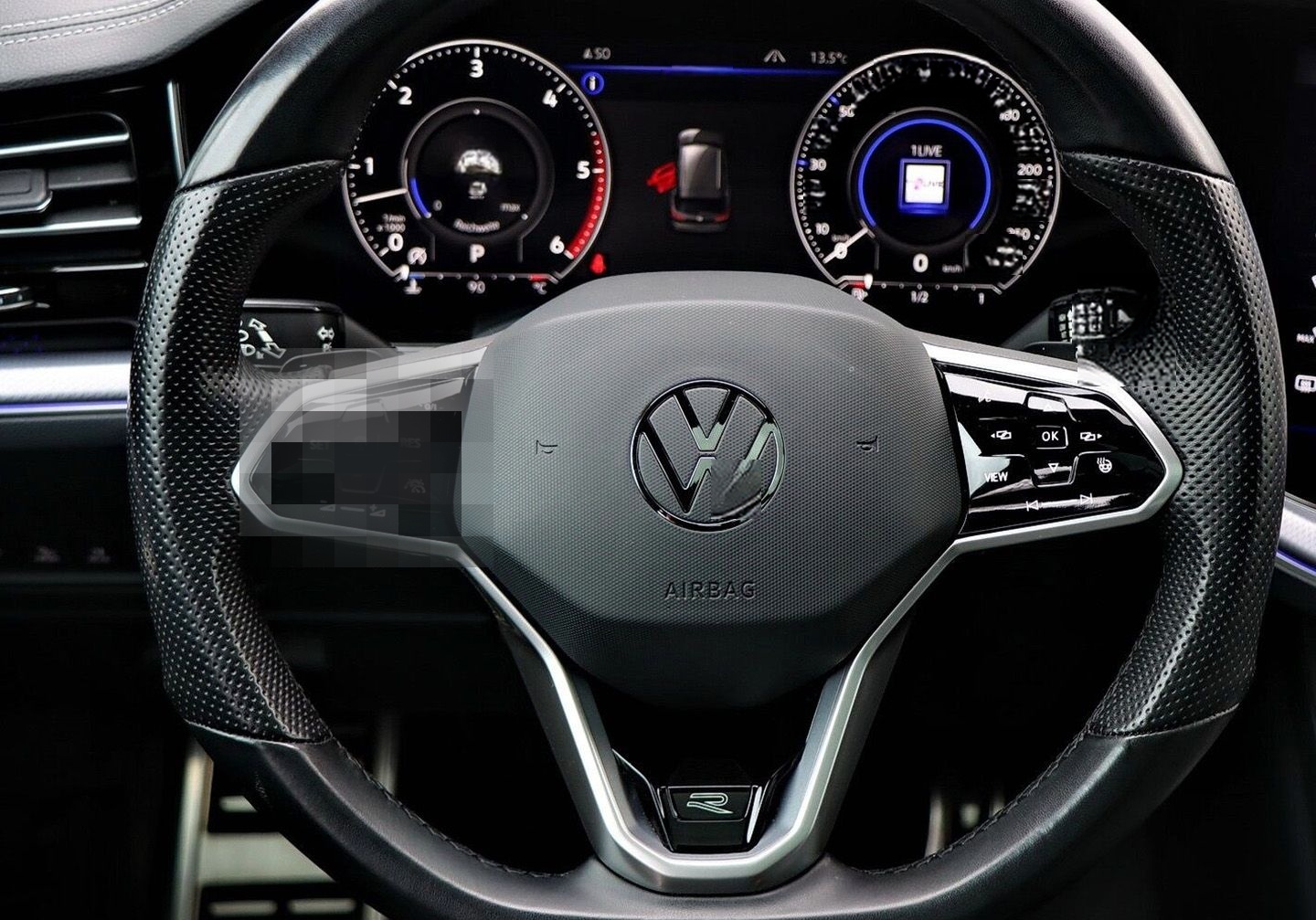 Volkswagen Touareg R-Line 4MOTION 3.0 V6 TDI SCR PANO/AHK/D foto 8