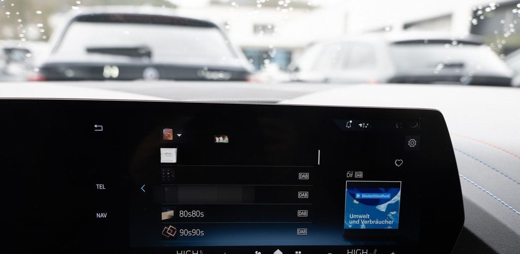 BMW 120i M-Sport LED ACC NAVI KAMERA SHZ PDC KLIMA foto 13