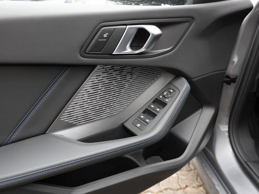 BMW 120i M-Sport LED ACC NAVI KAMERA SHZ PDC KLIMA foto 23