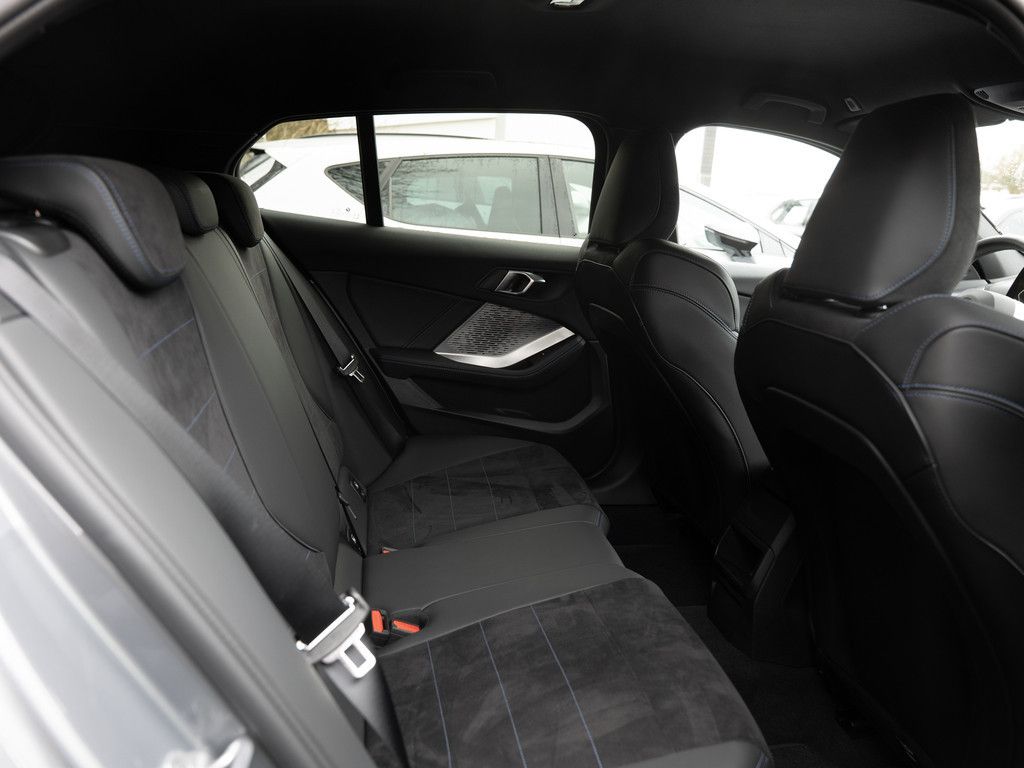 BMW 120i M-Sport LED ACC NAVI KAMERA SHZ PDC KLIMA foto 7
